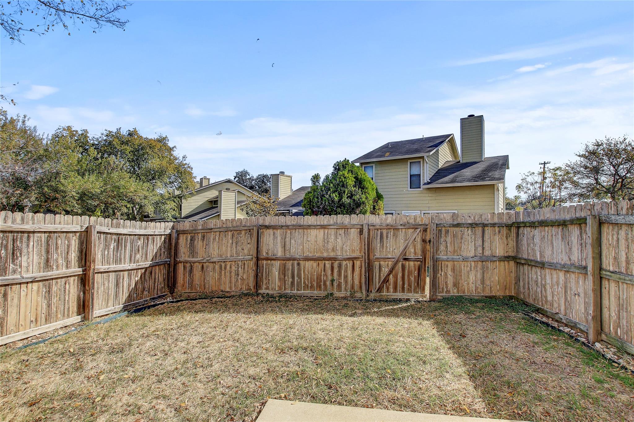 512 Eberhart Ln # 1207, Austin, TX 78745