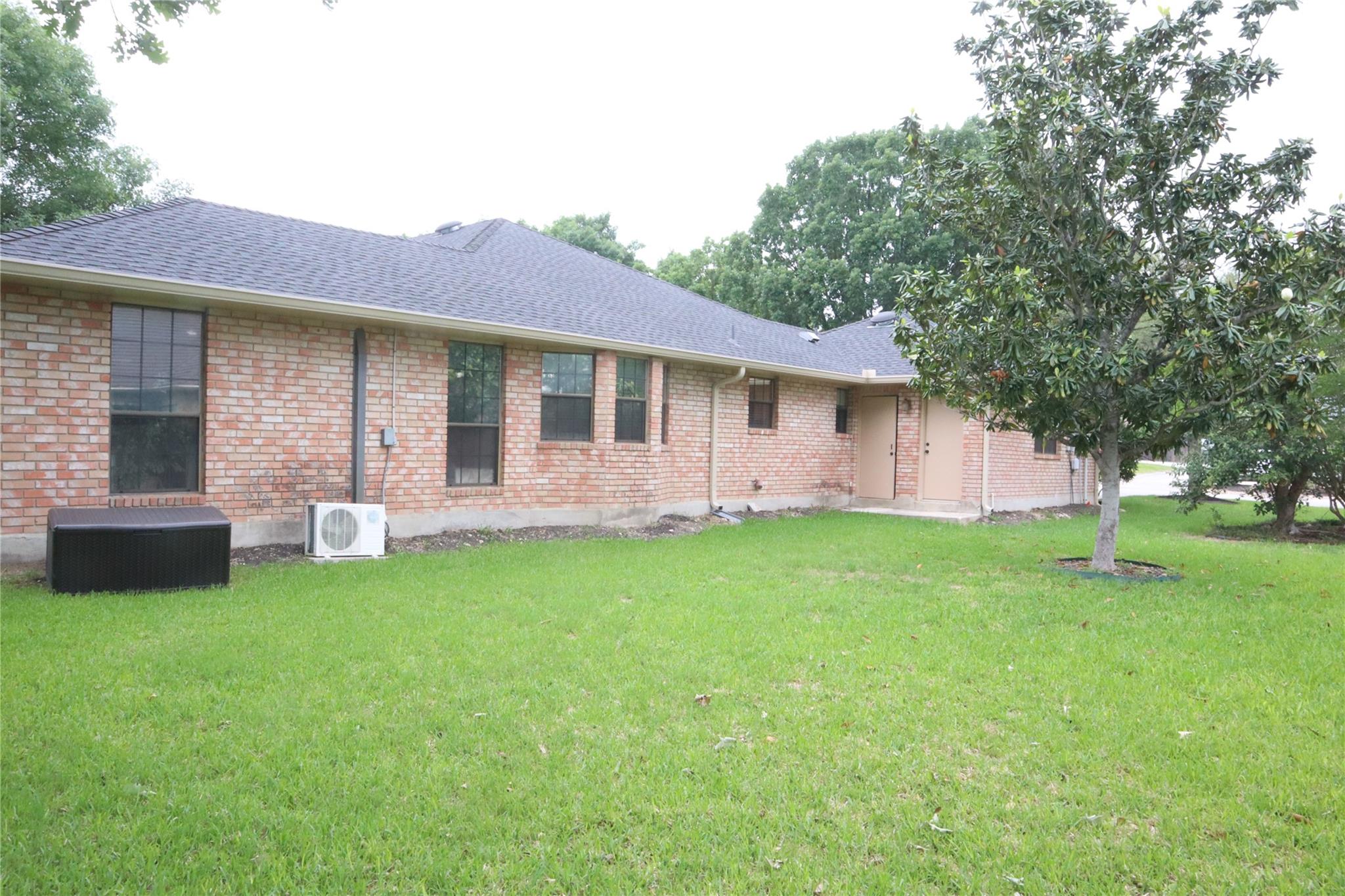 136 Dundee Grace, New Braunfels, TX 78130
