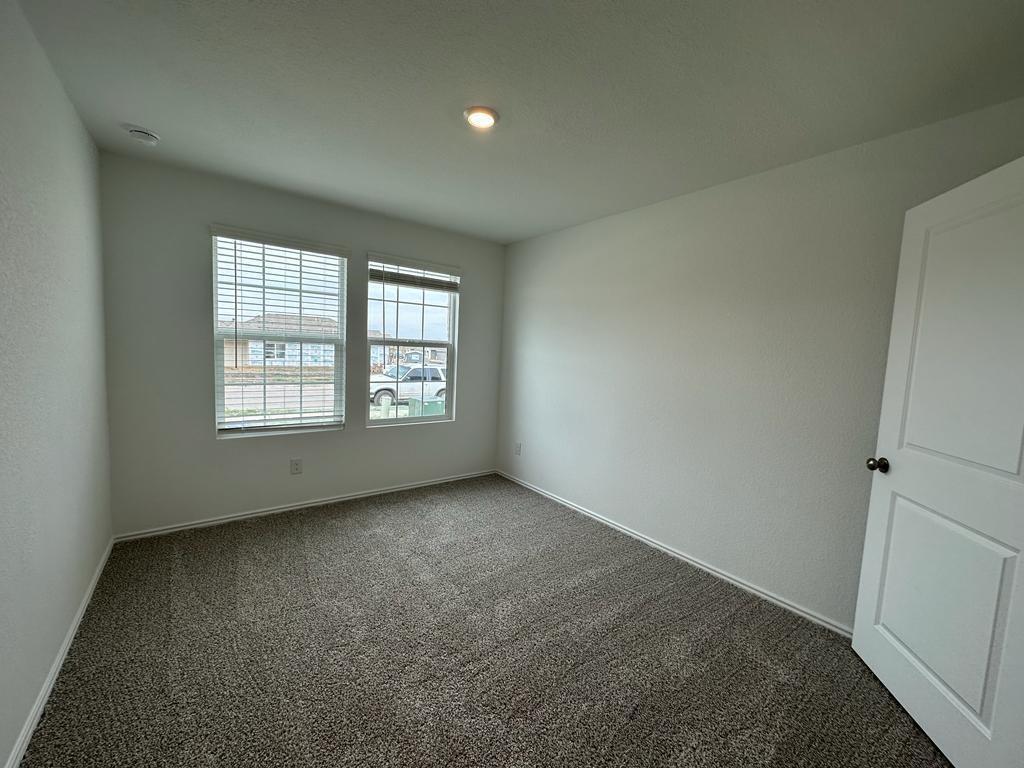 365 Sonterra Dr, San Marcos, TX 78666