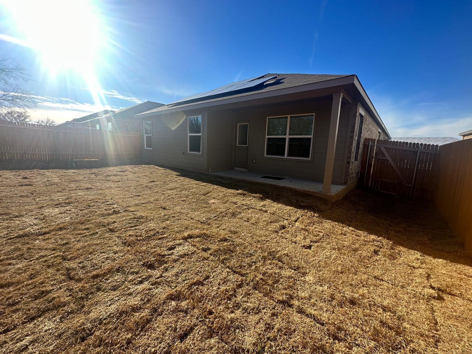 365 Sonterra Dr, San Marcos, TX 78666