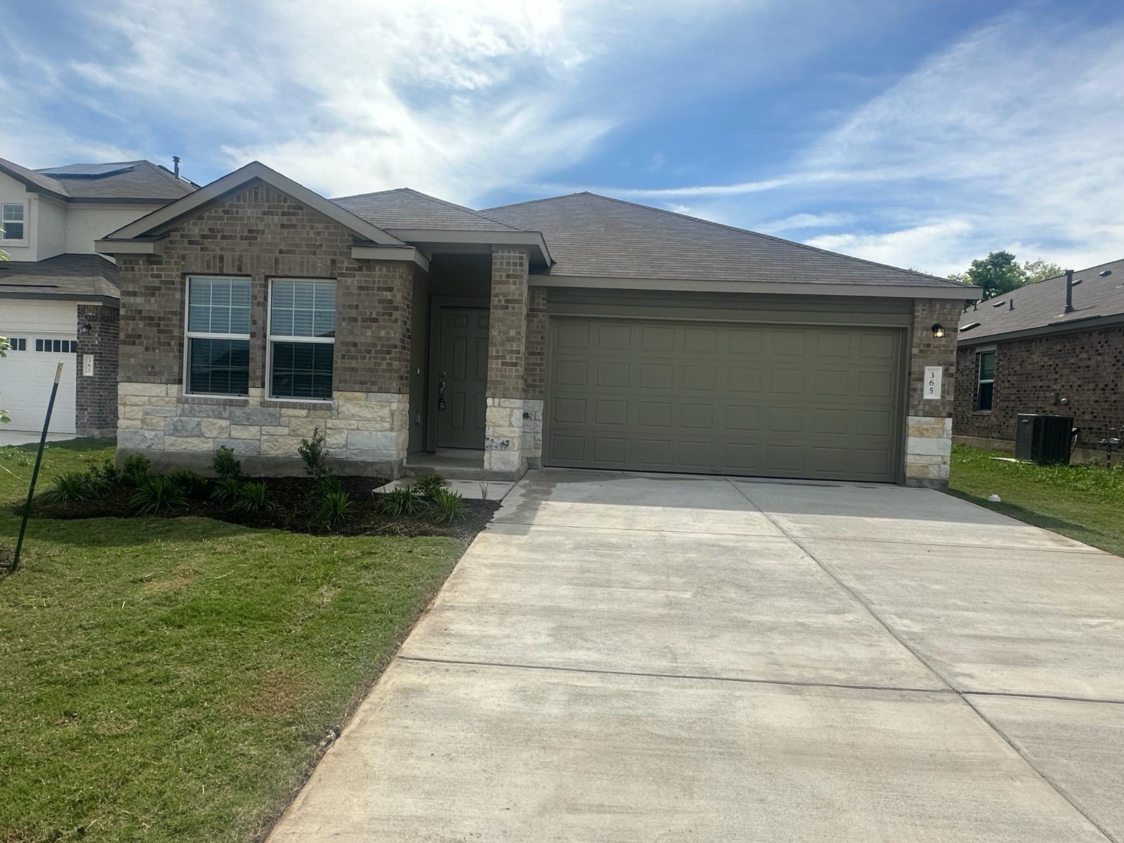 365 Sonterra Dr, San Marcos, TX 78666