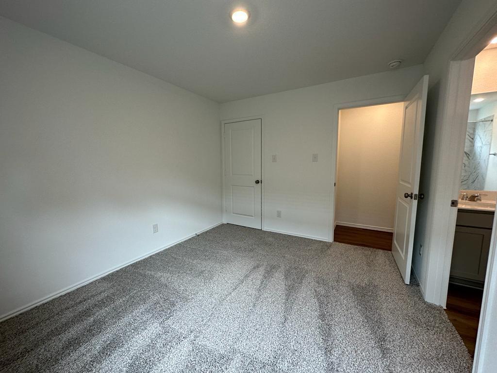 365 Sonterra Dr, San Marcos, TX 78666