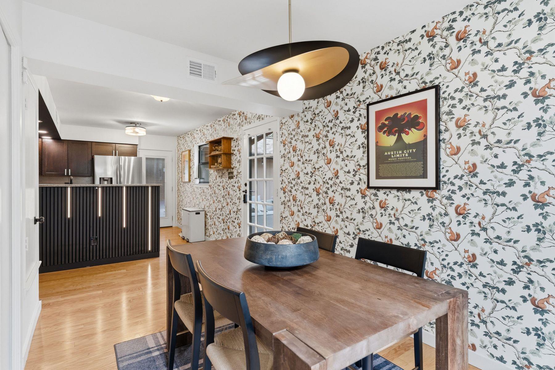 1106 Mission Rdg # B, Austin, TX 78704