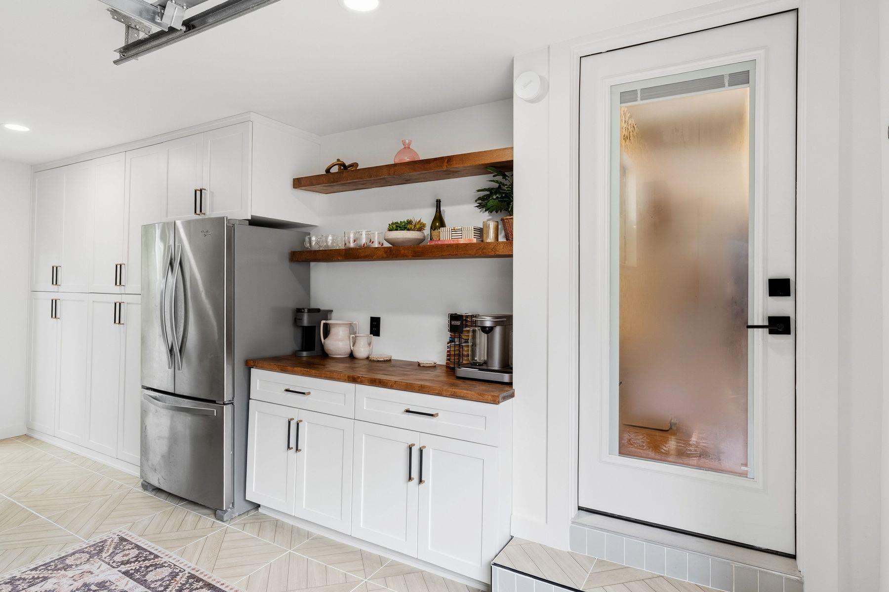 1106 Mission Rdg # B, Austin, TX 78704