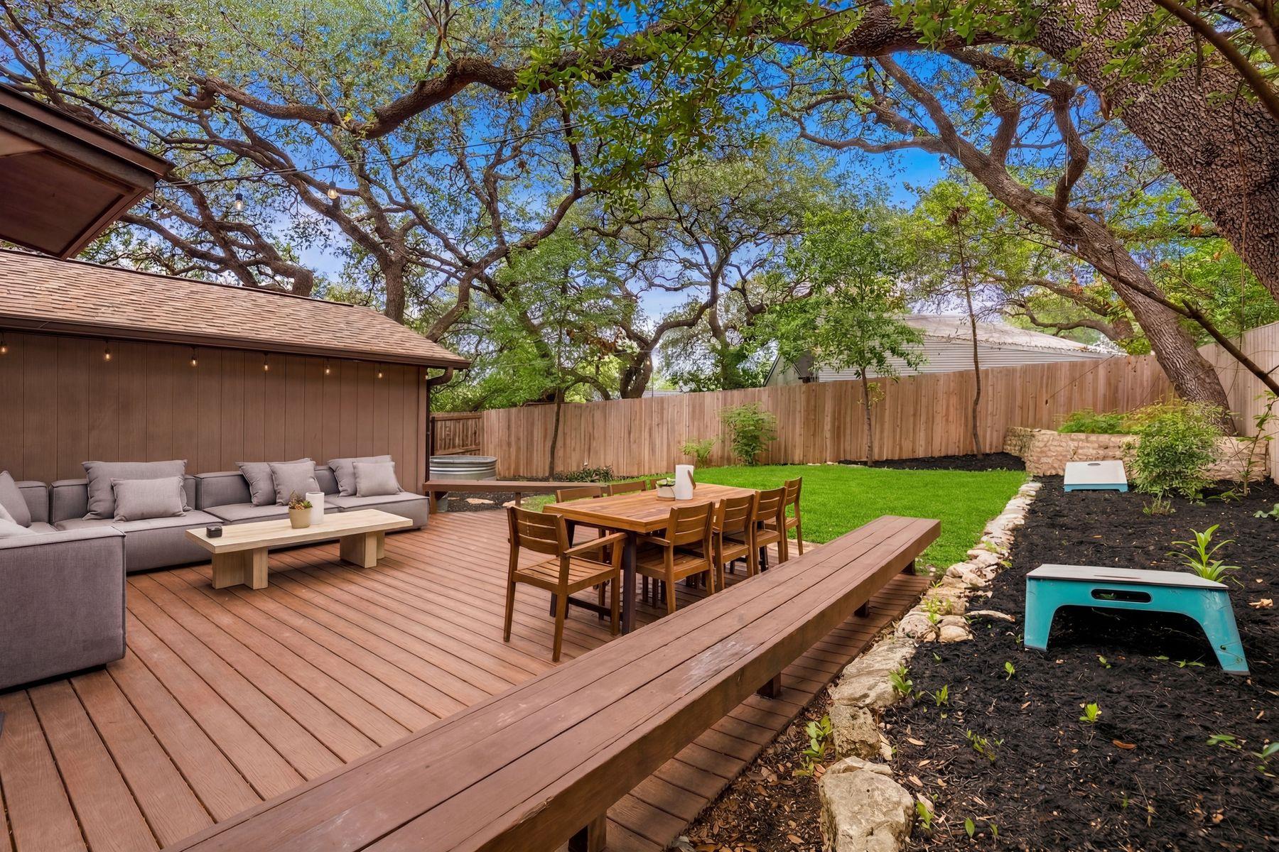 1106 Mission Rdg # B, Austin, TX 78704