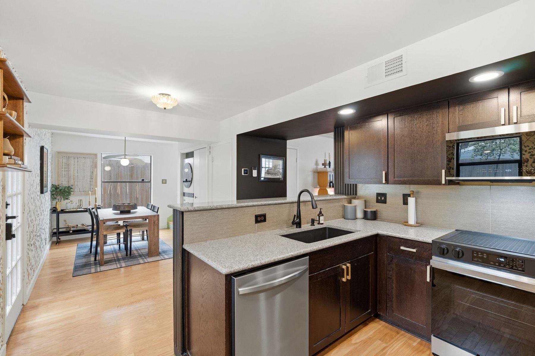 1106 Mission Rdg # B, Austin, TX 78704