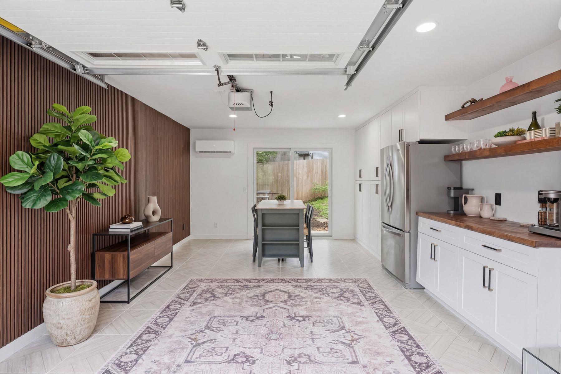1106 Mission Rdg # B, Austin, TX 78704