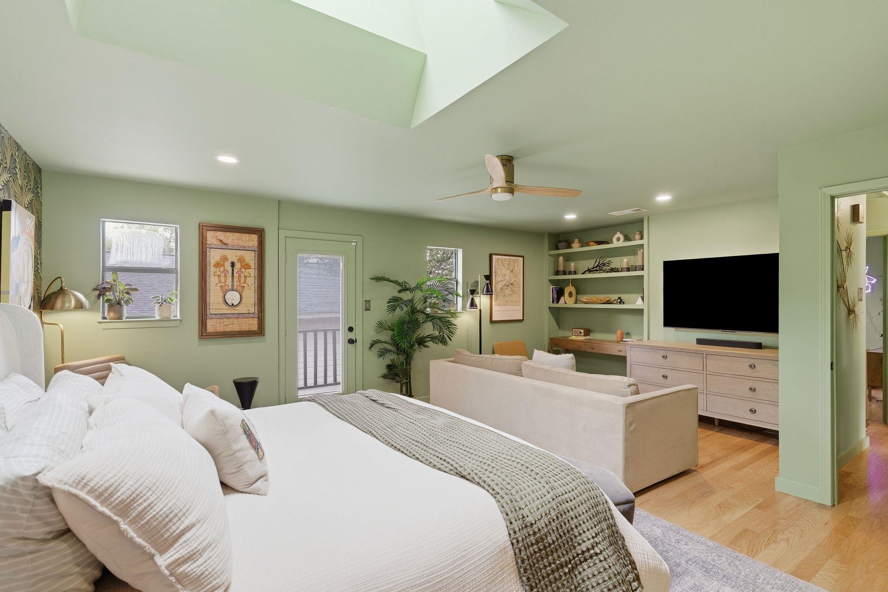 1106 Mission Rdg # B, Austin, TX 78704