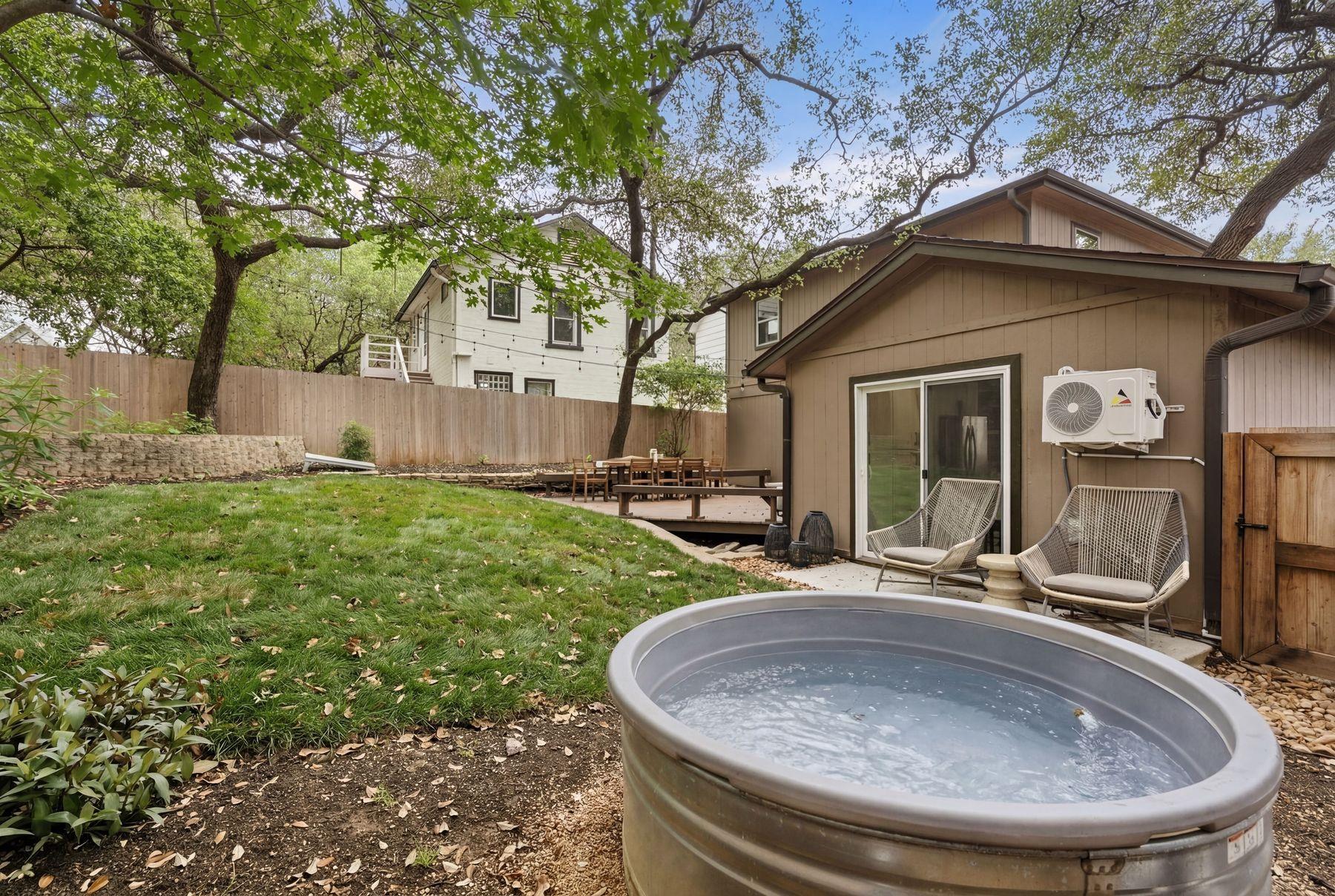 1106 Mission Rdg # B, Austin, TX 78704