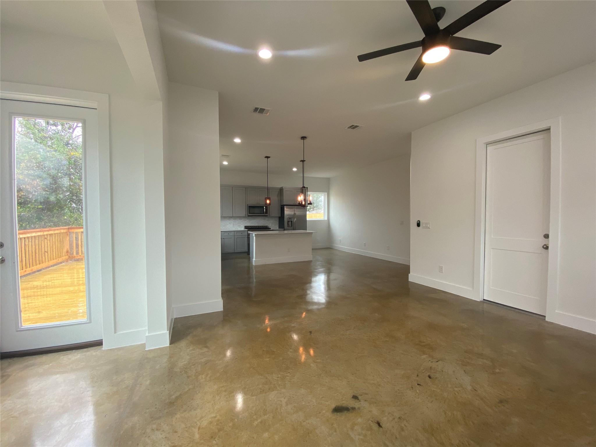 1916 Webberville Rd # B, Austin, TX 78721