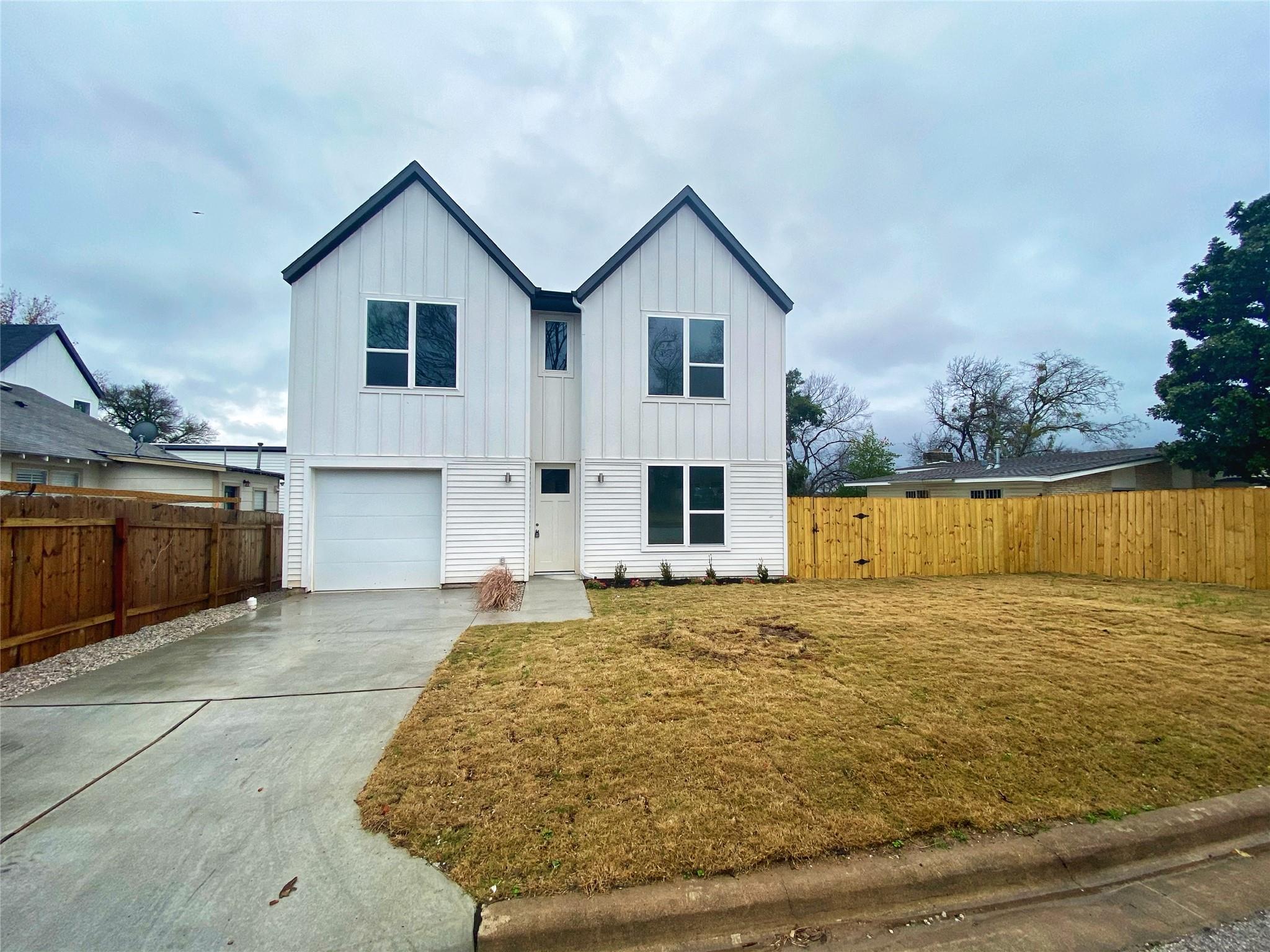 1916 Webberville Rd # B, Austin, TX 78721