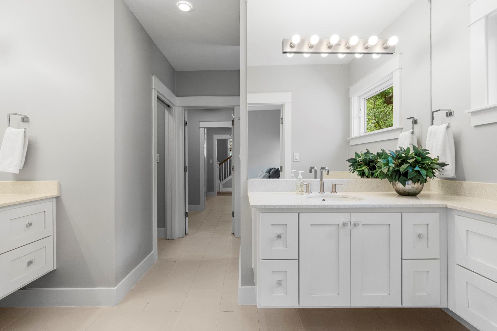 1701 Brackenridge St, Austin, TX 78704