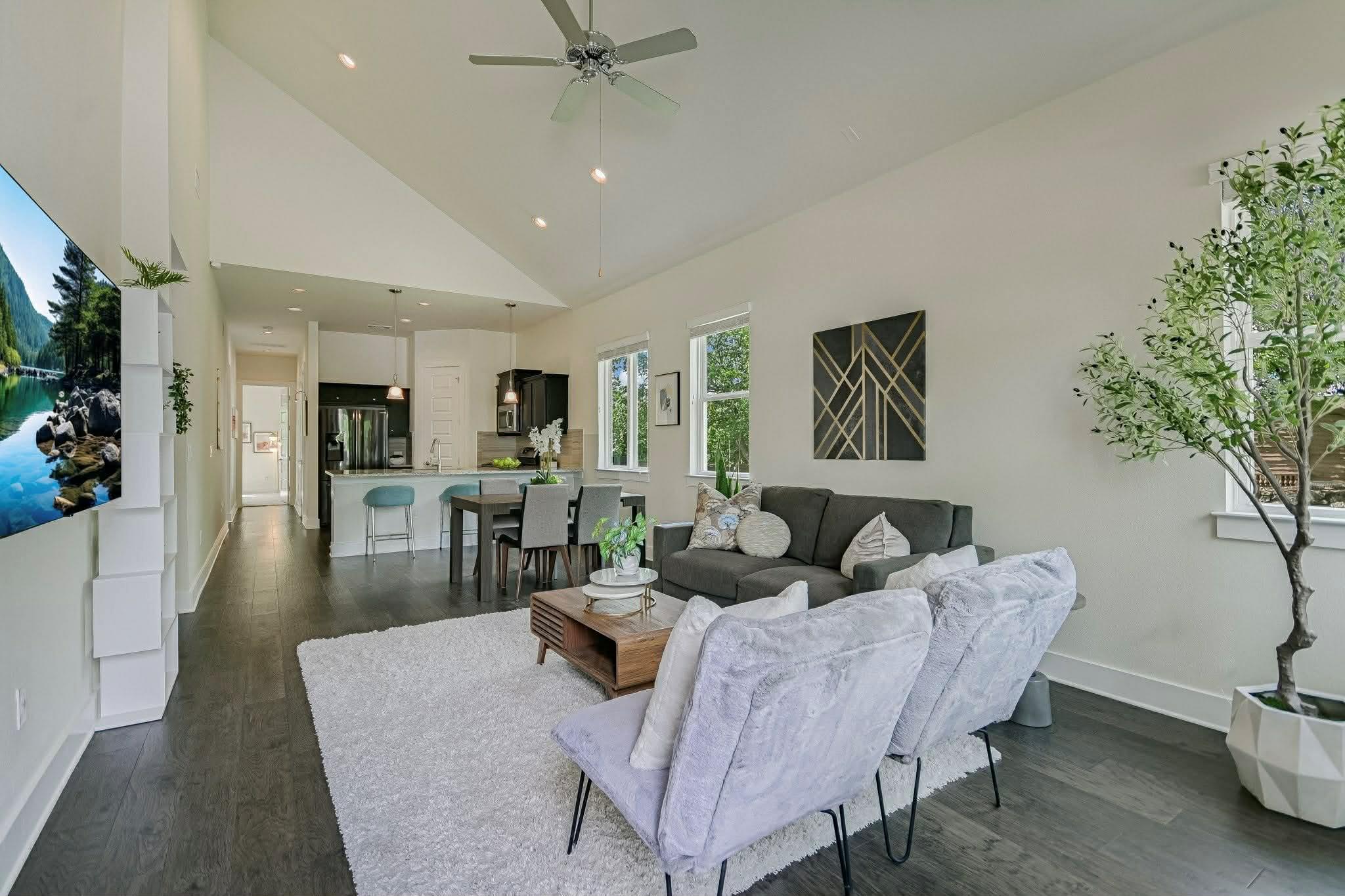 100 Virtus Bnd, Austin, TX 78702