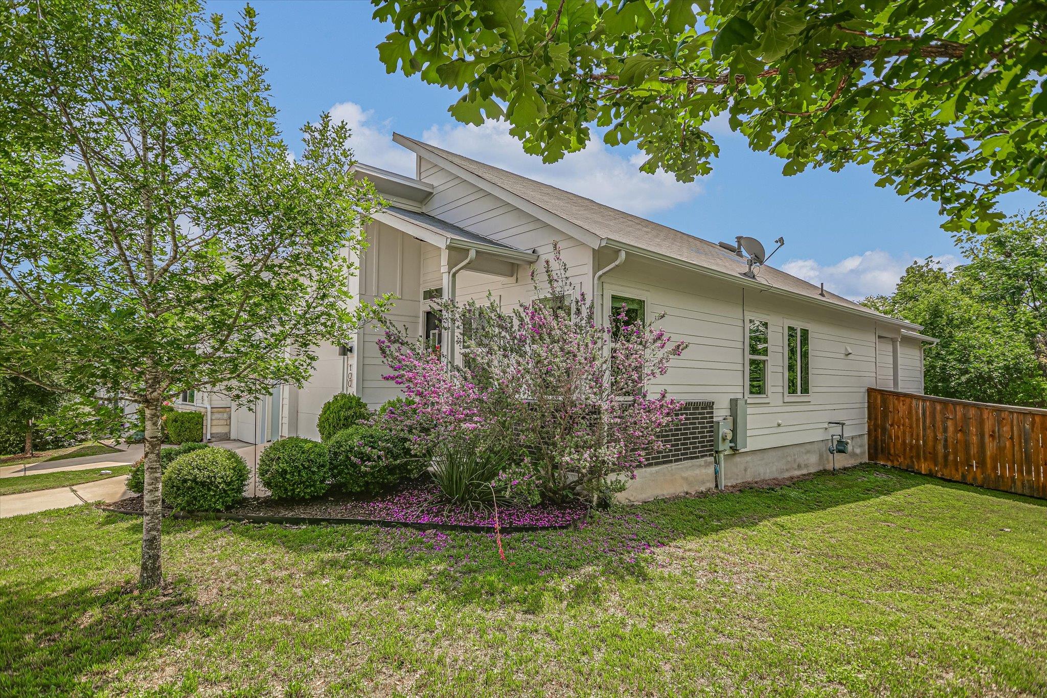 100 Virtus Bnd, Austin, TX 78702