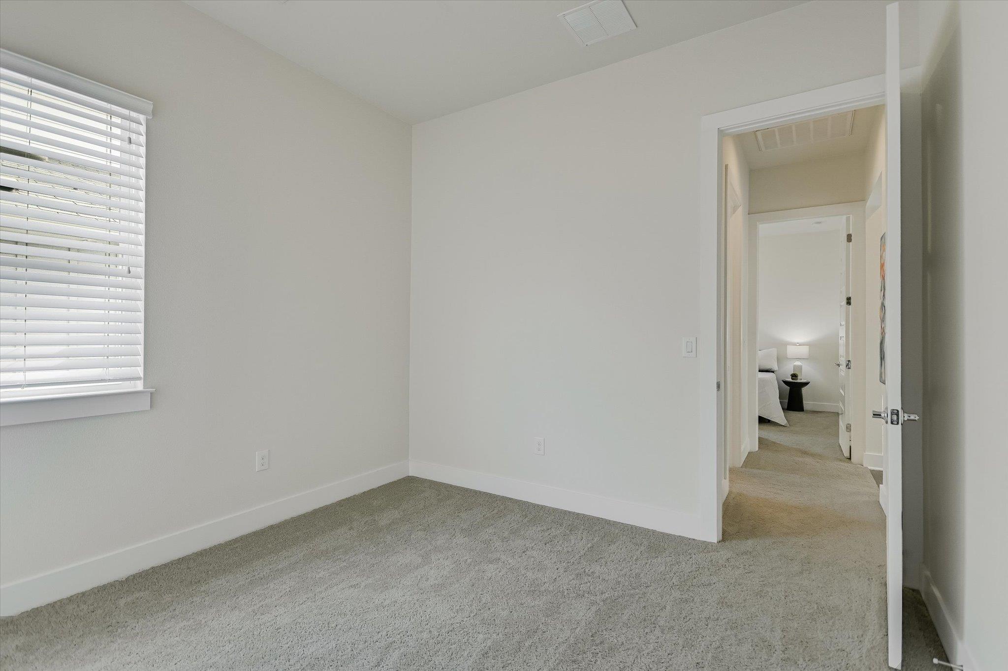 100 Virtus Bnd, Austin, TX 78702