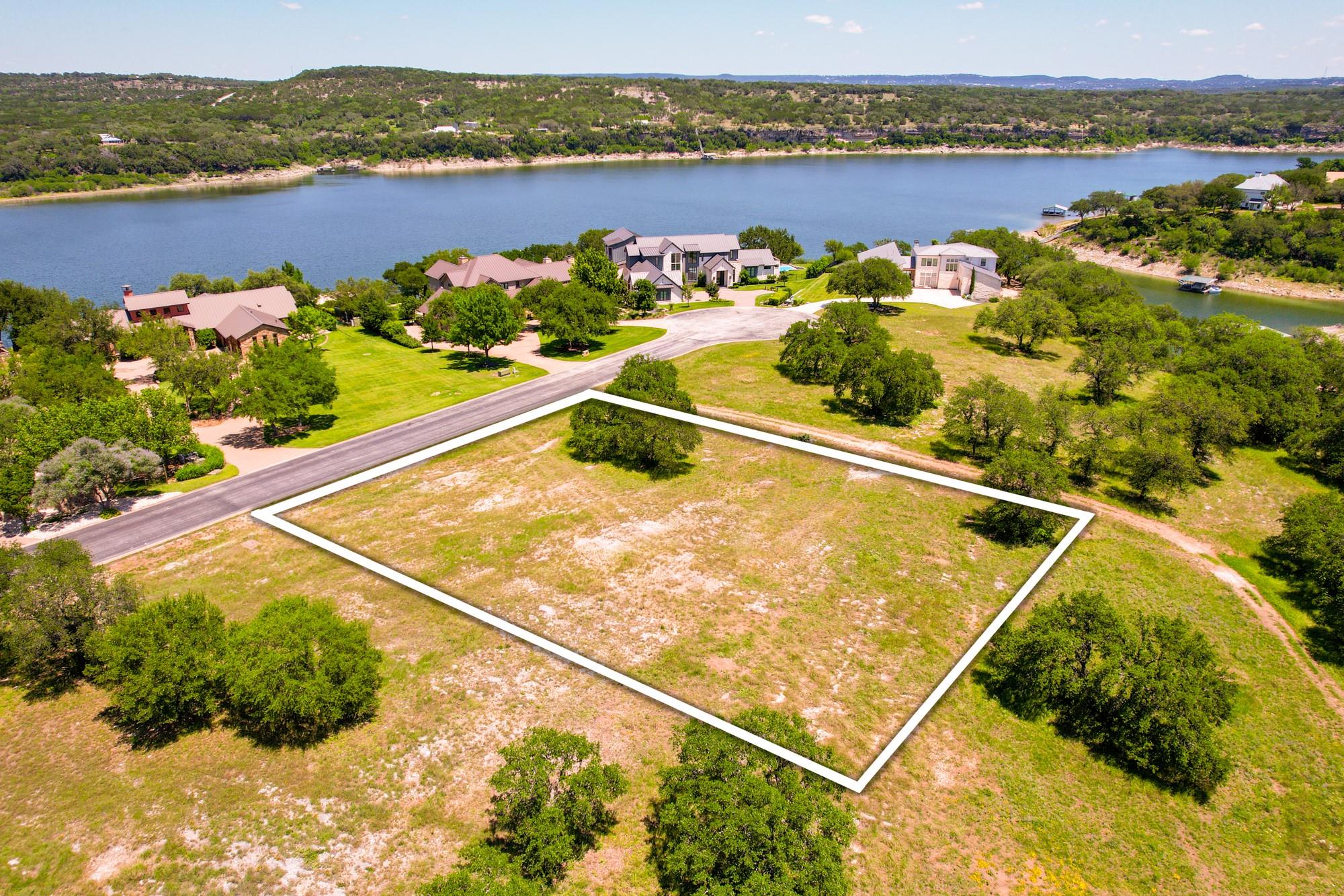 3417 Kahala Sunset Dr, Spicewood, TX 78669