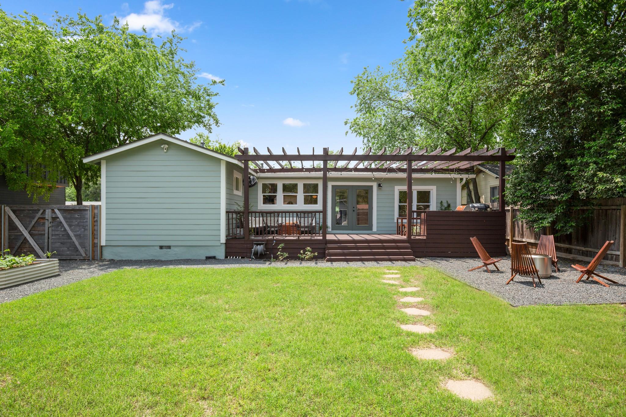 2010 Alegria Rd, Austin, TX 78757