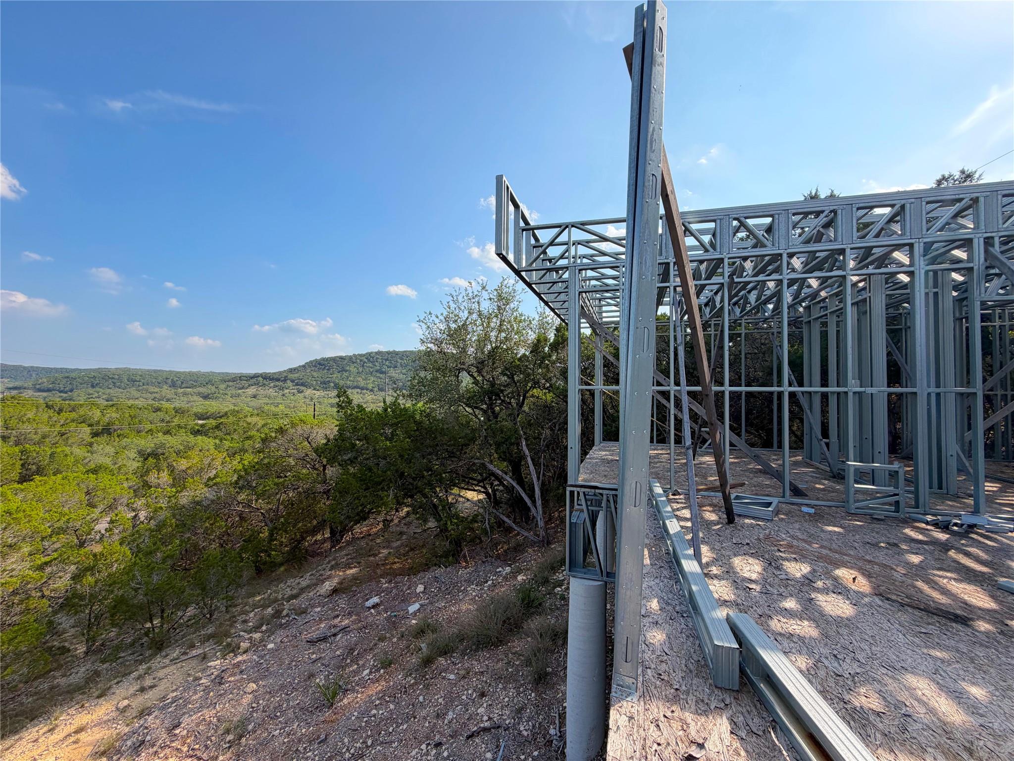 1362 Rockmoor, Canyon Lake, TX 78133