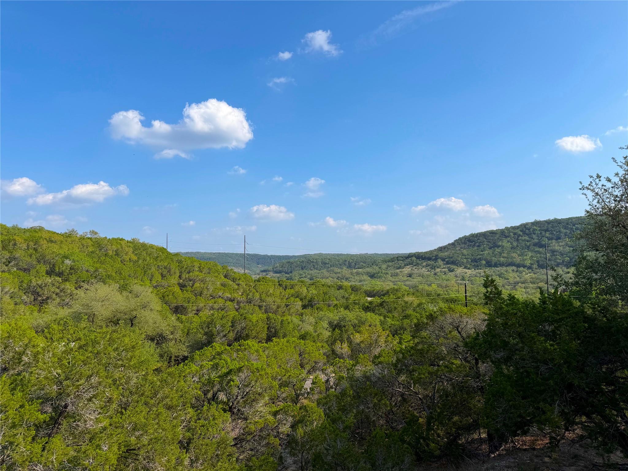 1362 Rockmoor, Canyon Lake, TX 78133