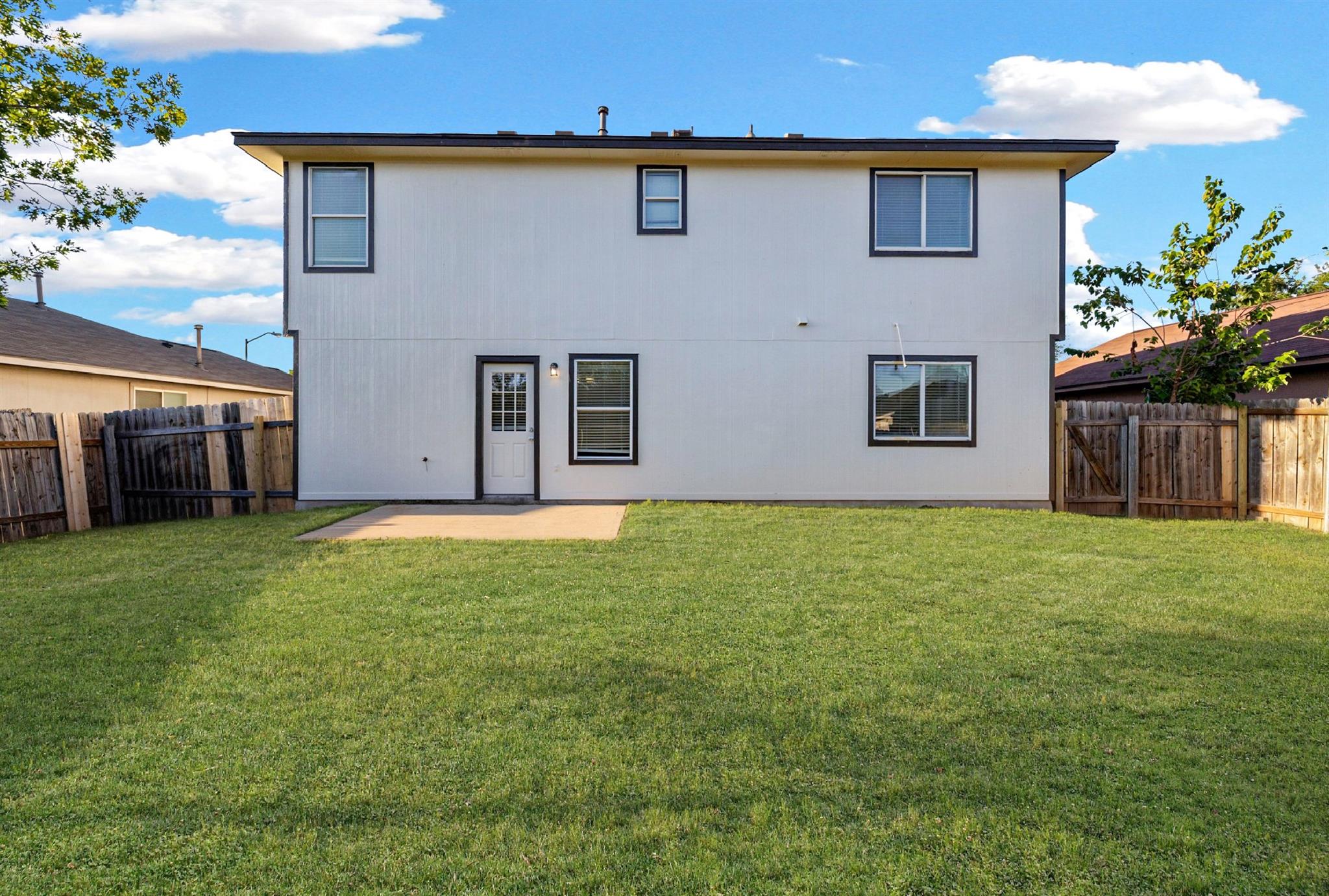 124 Steven St, Hutto, TX 78634