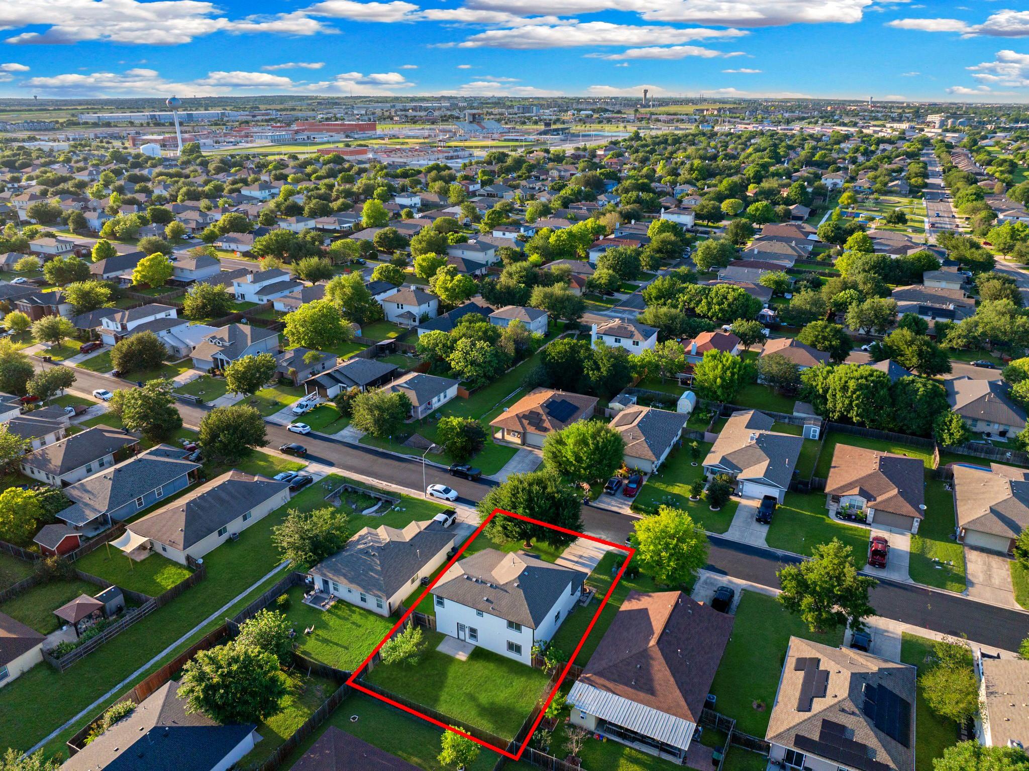 124 Steven St, Hutto, TX 78634
