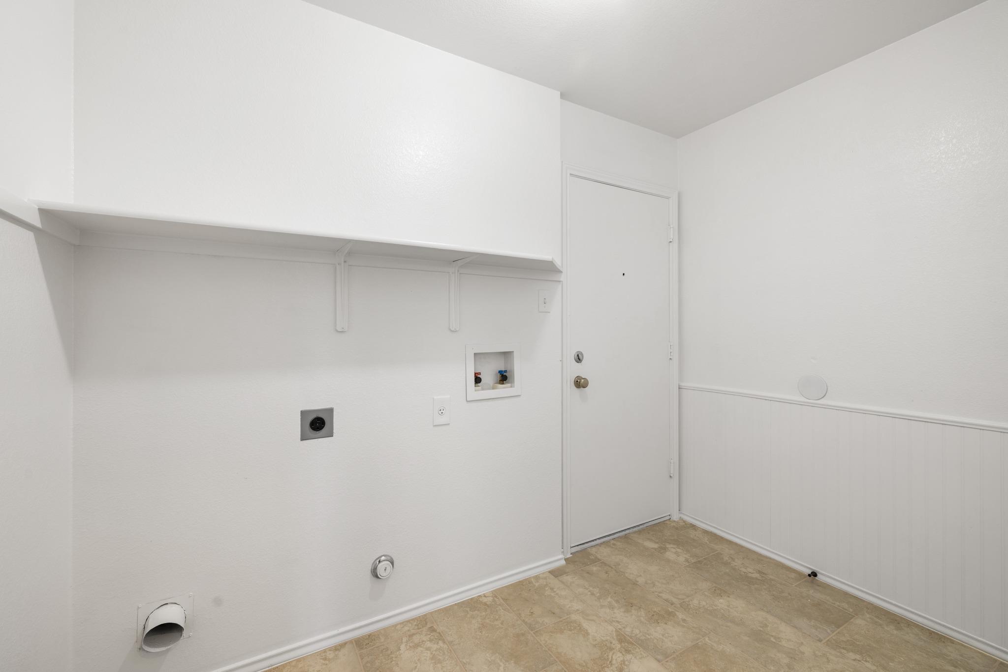 124 Steven St, Hutto, TX 78634