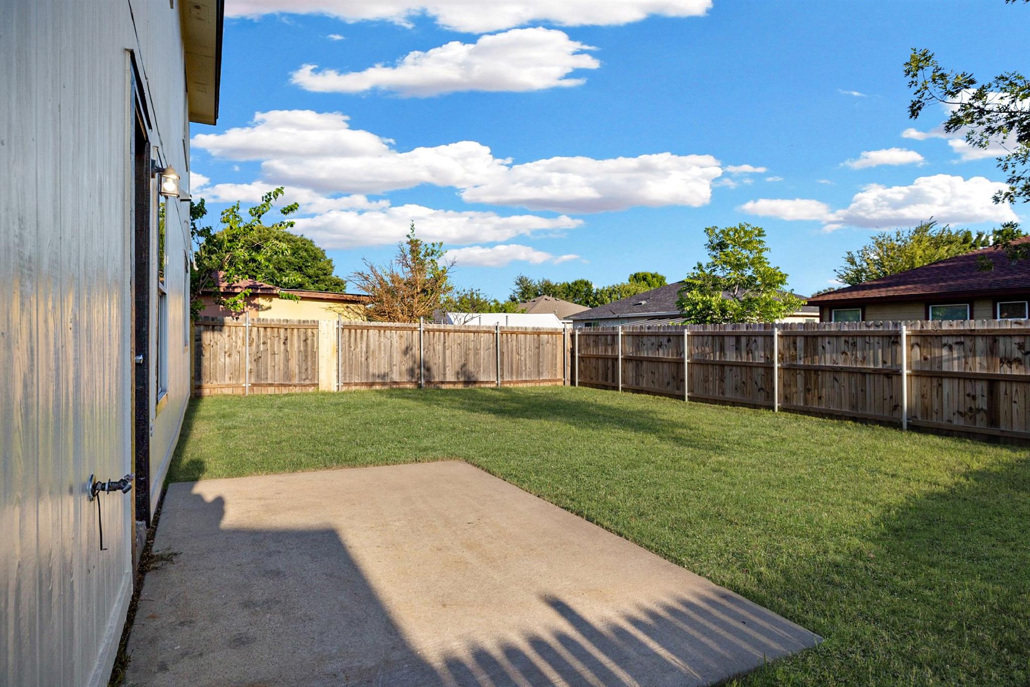 124 Steven St, Hutto, TX 78634