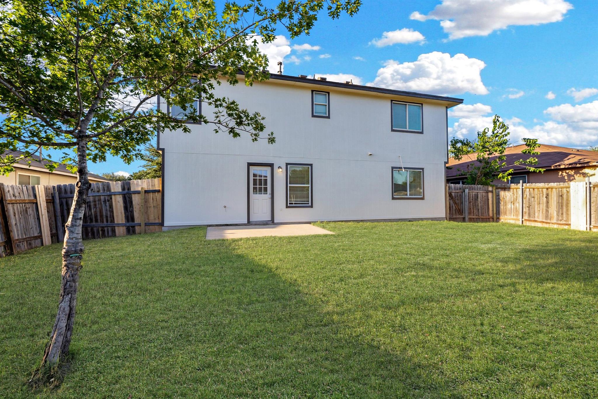 124 Steven St, Hutto, TX 78634