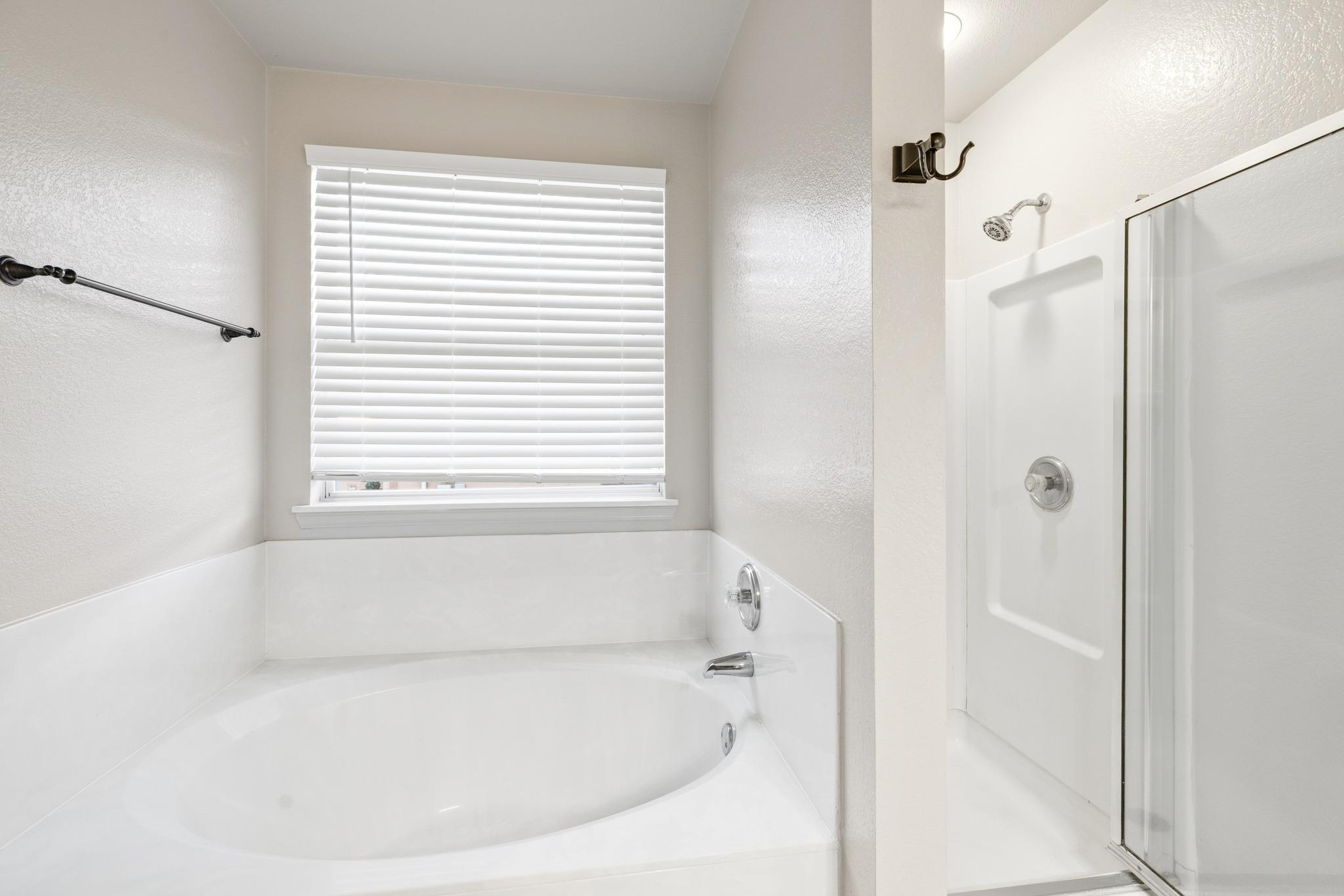 124 Steven St, Hutto, TX 78634
