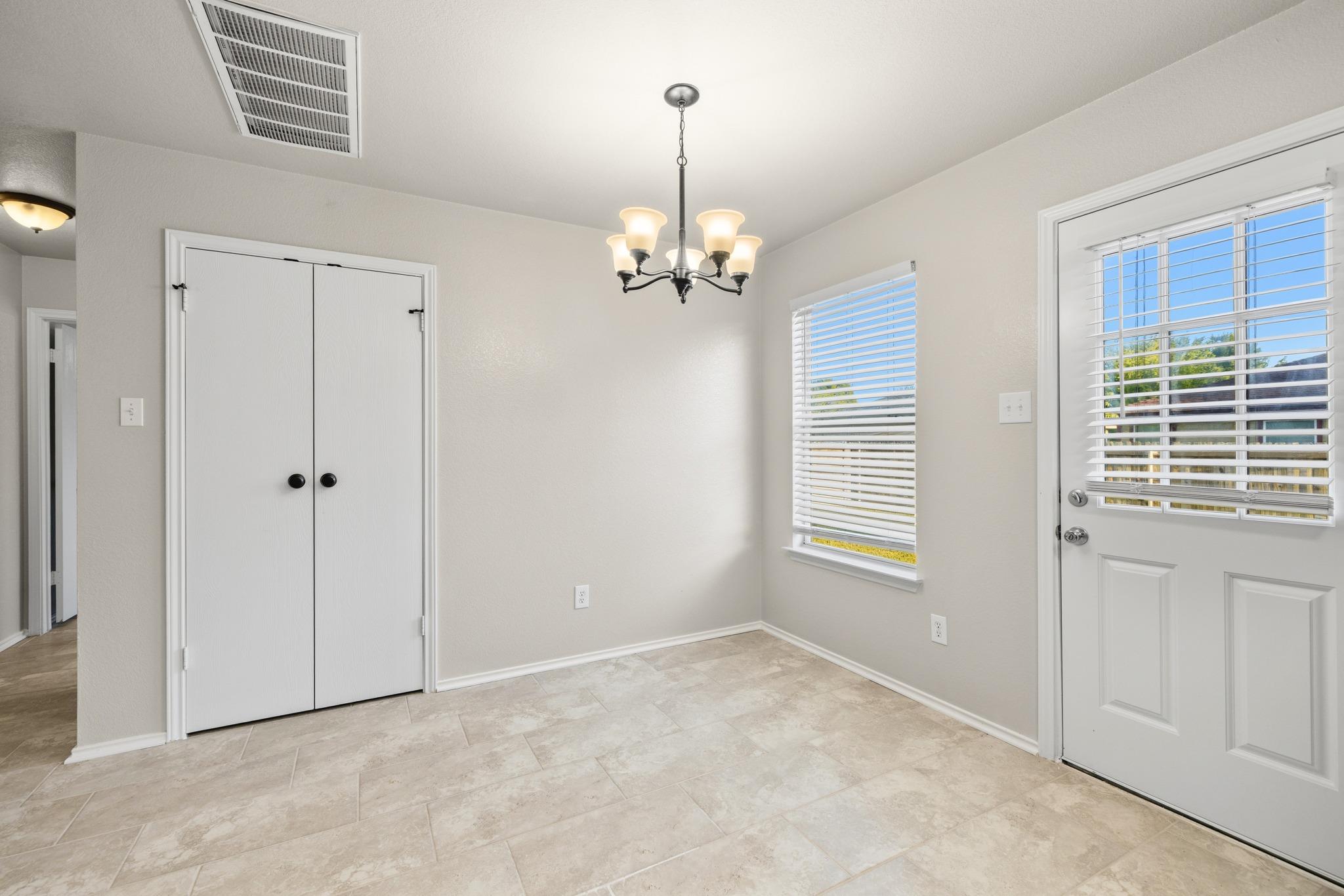 124 Steven St, Hutto, TX 78634