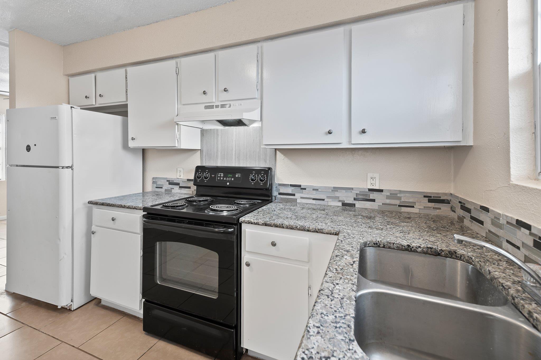 410 Old Thorndale Rd Unit D Rd # D, Taylor, TX 76574