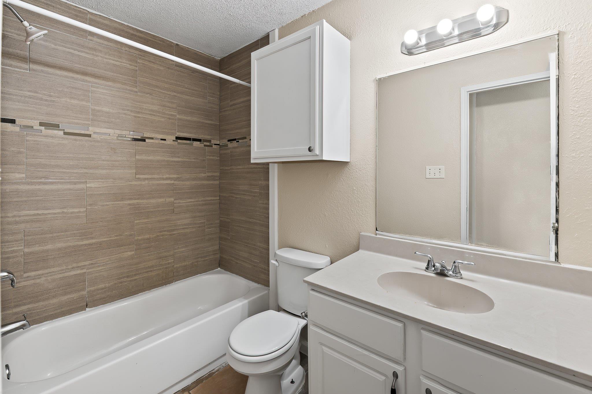 410 Old Thorndale Rd Unit D Rd # D, Taylor, TX 76574