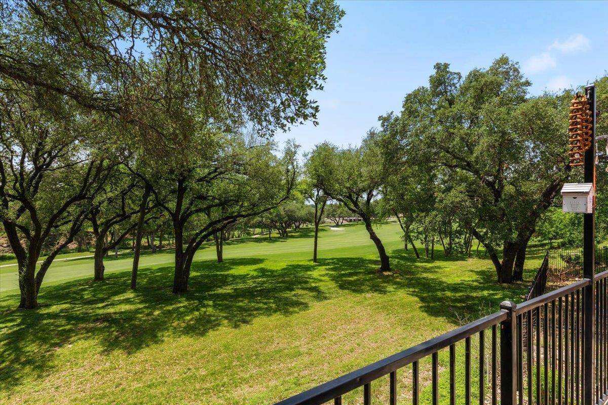 132 Double Eagle Dr # 132, Austin, TX 78738
