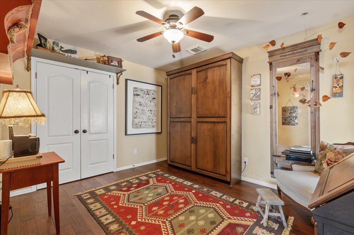 132 Double Eagle Dr # 132, Austin, TX 78738
