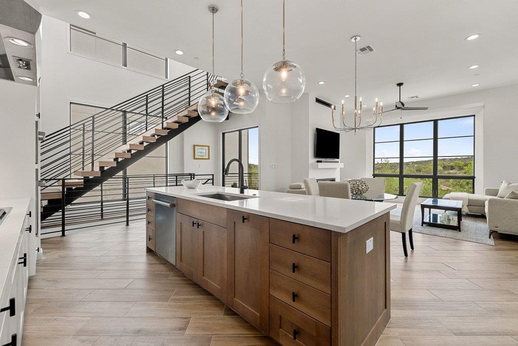 6603 Liliana Ln # 5, Austin, TX 78746