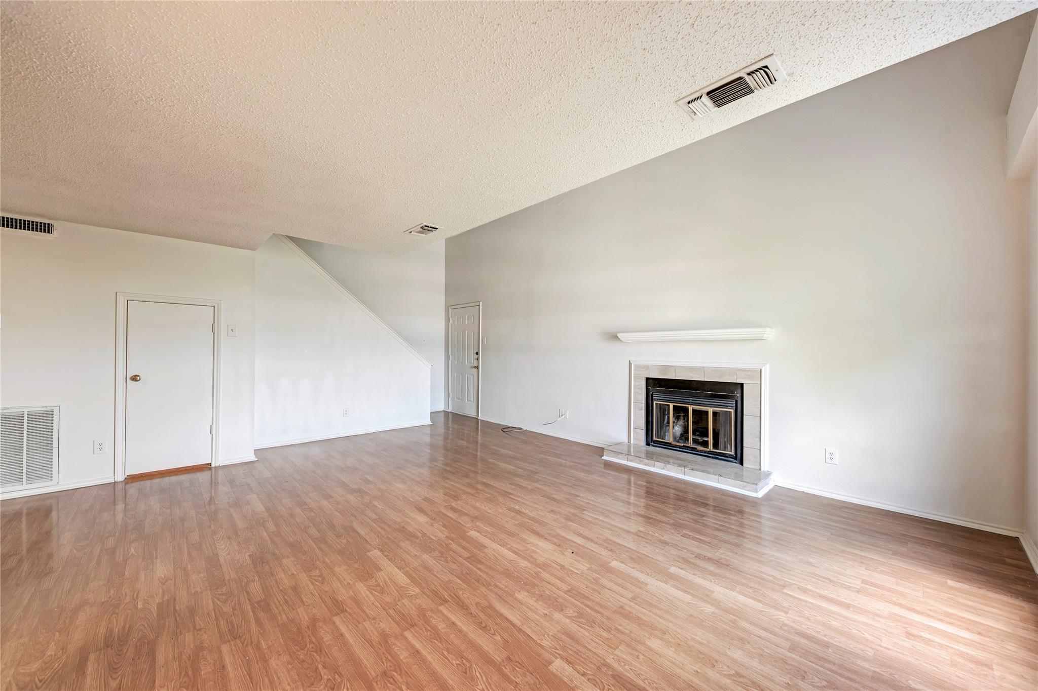 2401 Leon St # 300, Austin, TX 78705