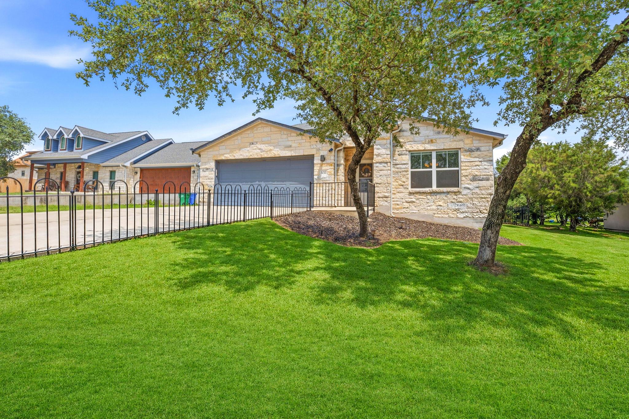 3011 American Dr, Lago Vista, TX 78645