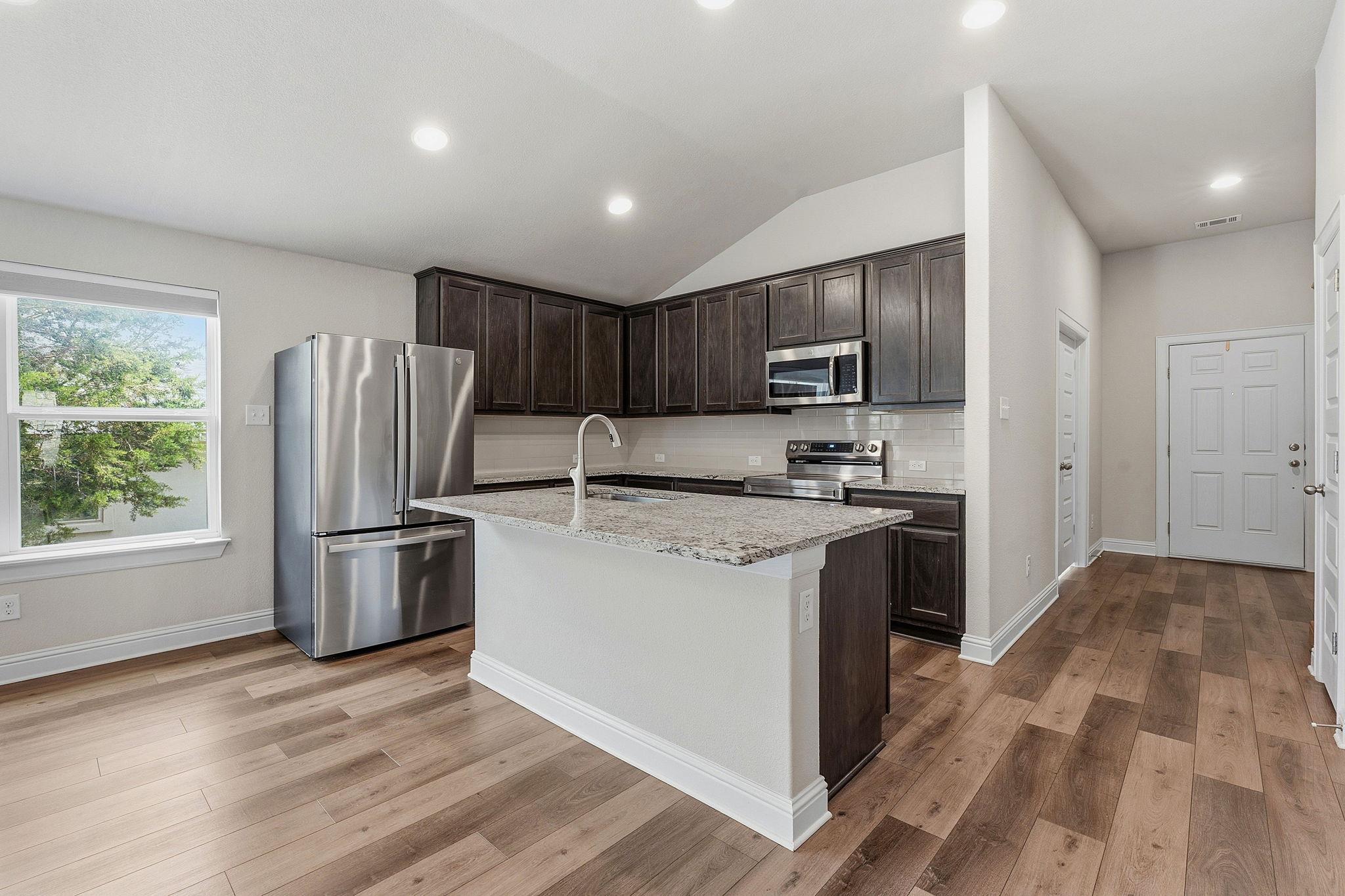 3011 American Dr, Lago Vista, TX 78645