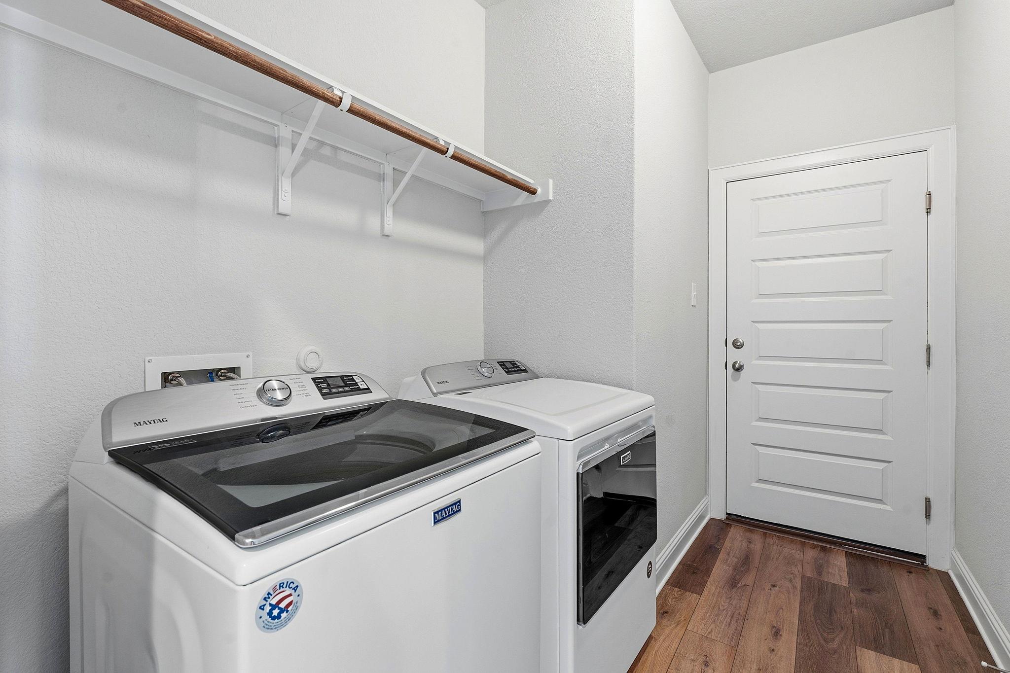 3011 American Dr, Lago Vista, TX 78645