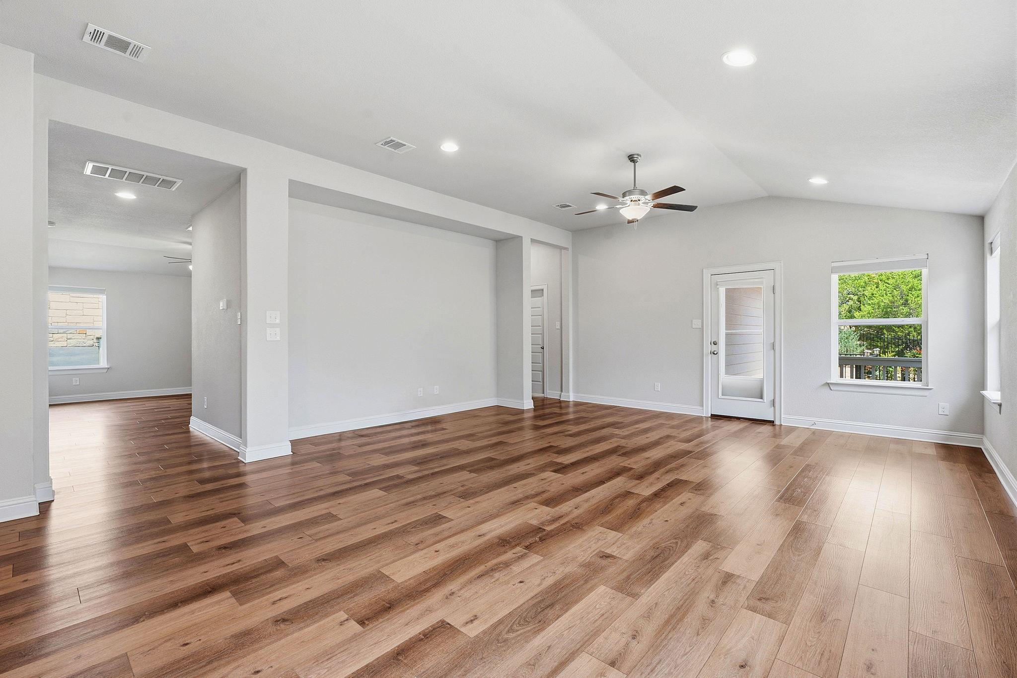 3011 American Dr, Lago Vista, TX 78645