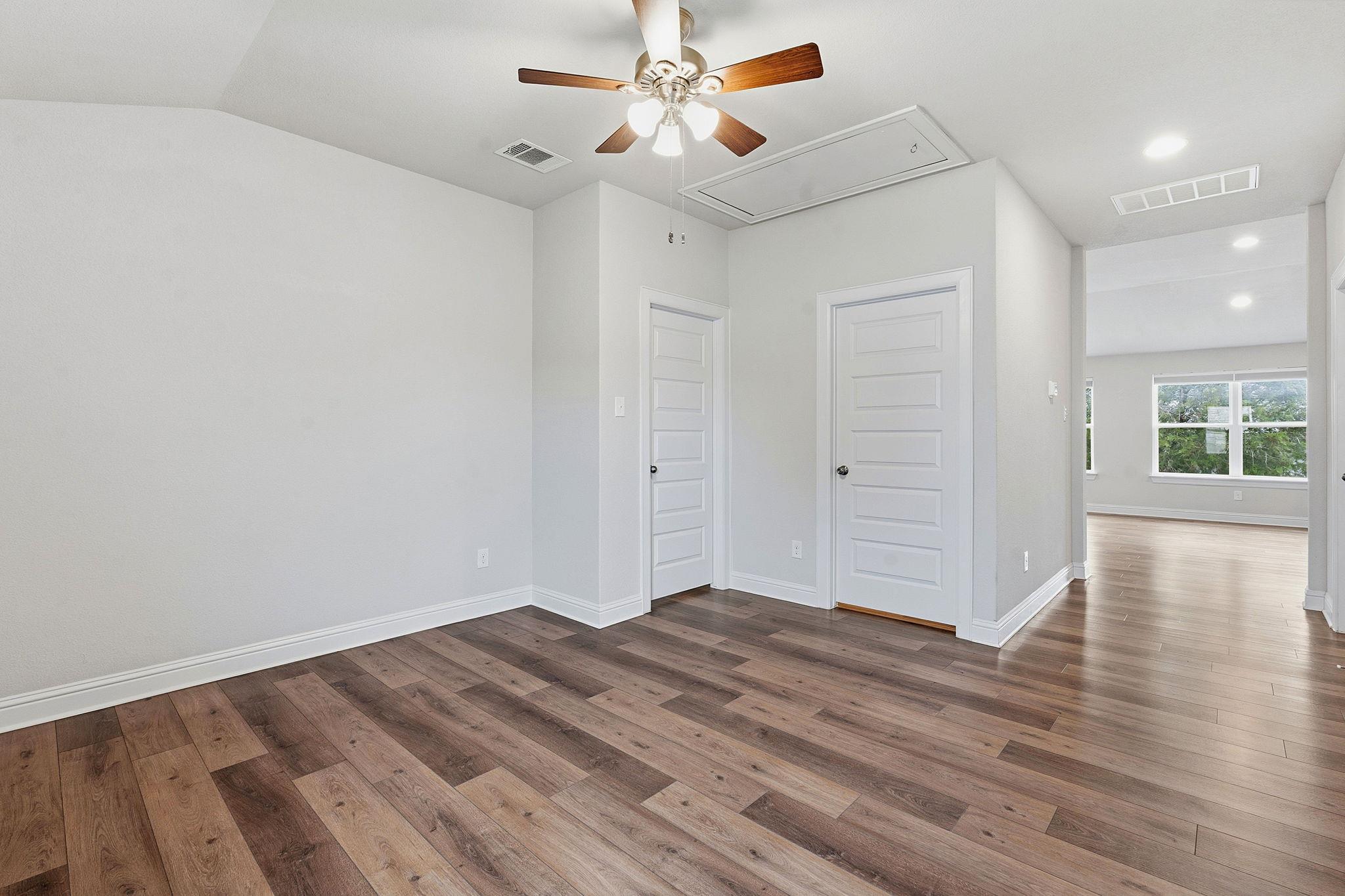 3011 American Dr, Lago Vista, TX 78645