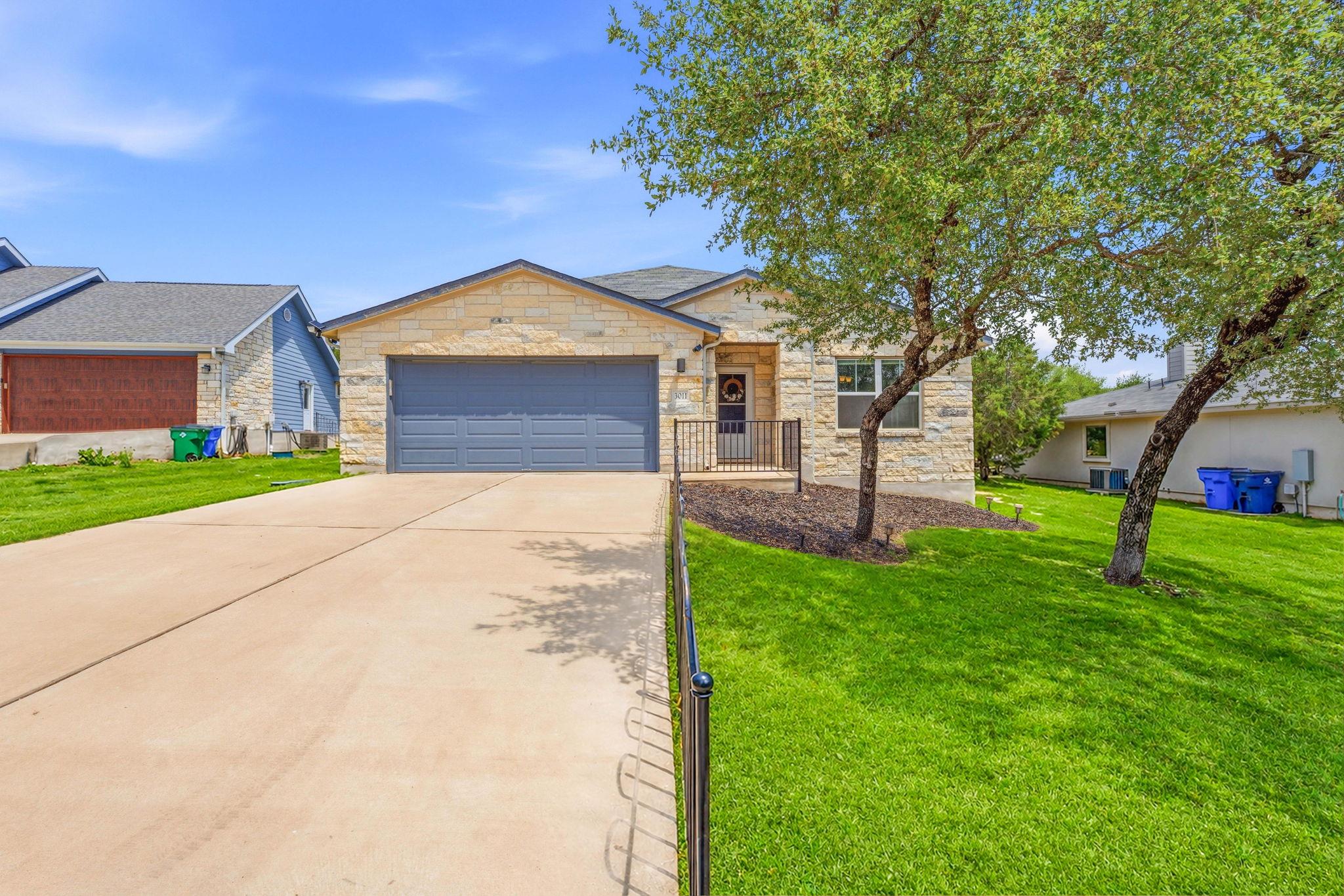 3011 American Dr, Lago Vista, TX 78645