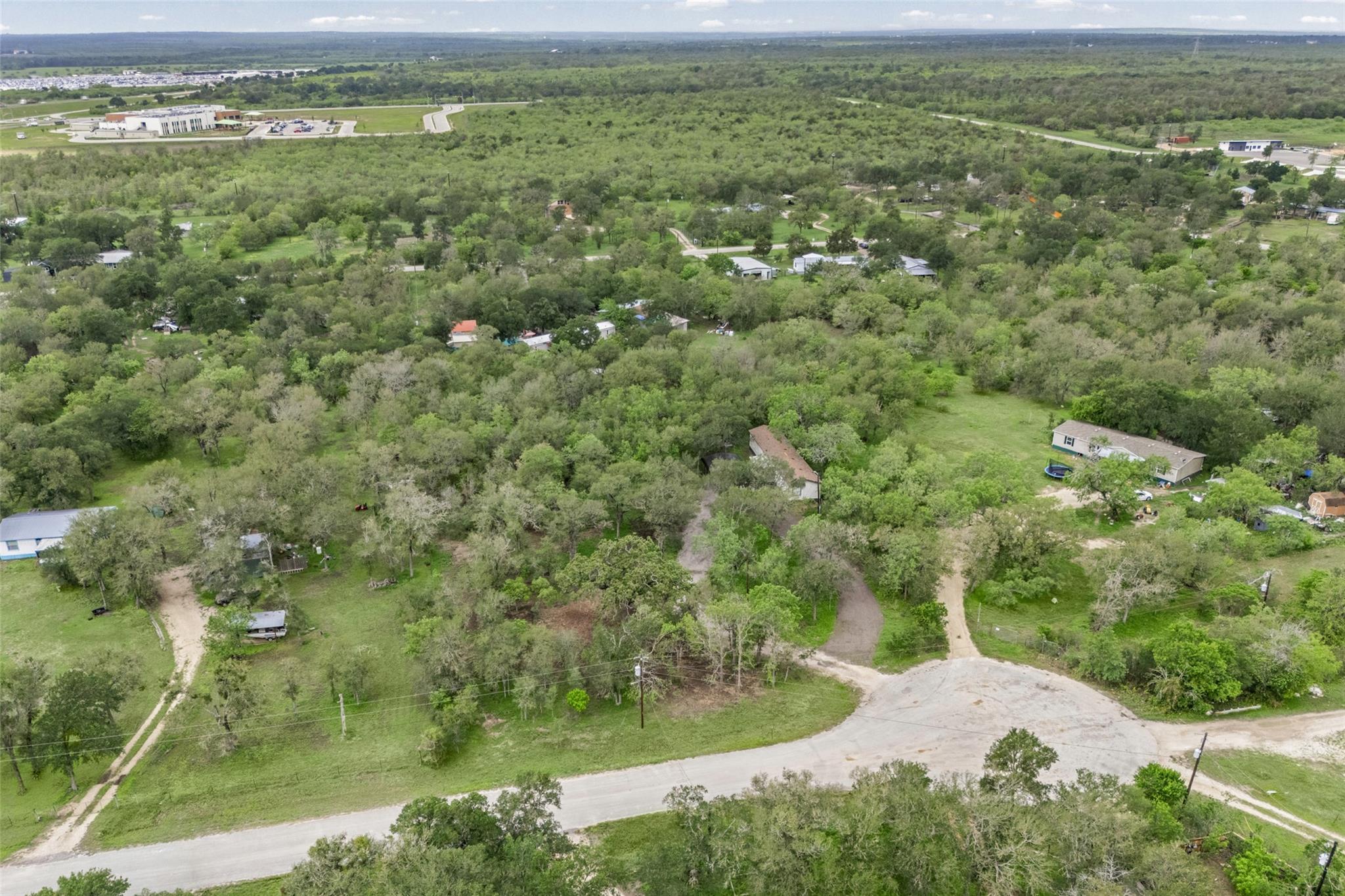 184 Oak Forest Ct, Cedar Creek, TX 78612