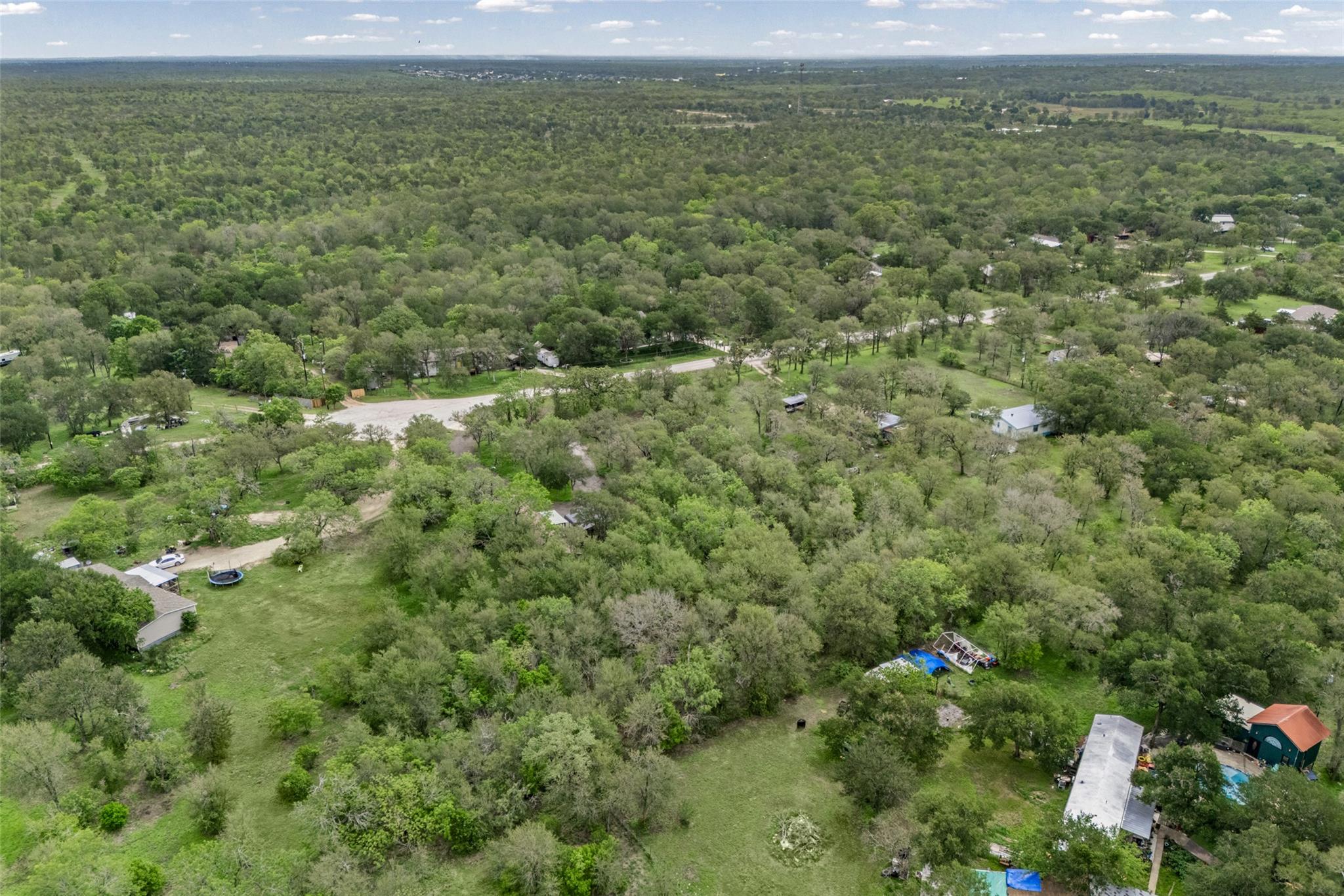 184 Oak Forest Ct, Cedar Creek, TX 78612