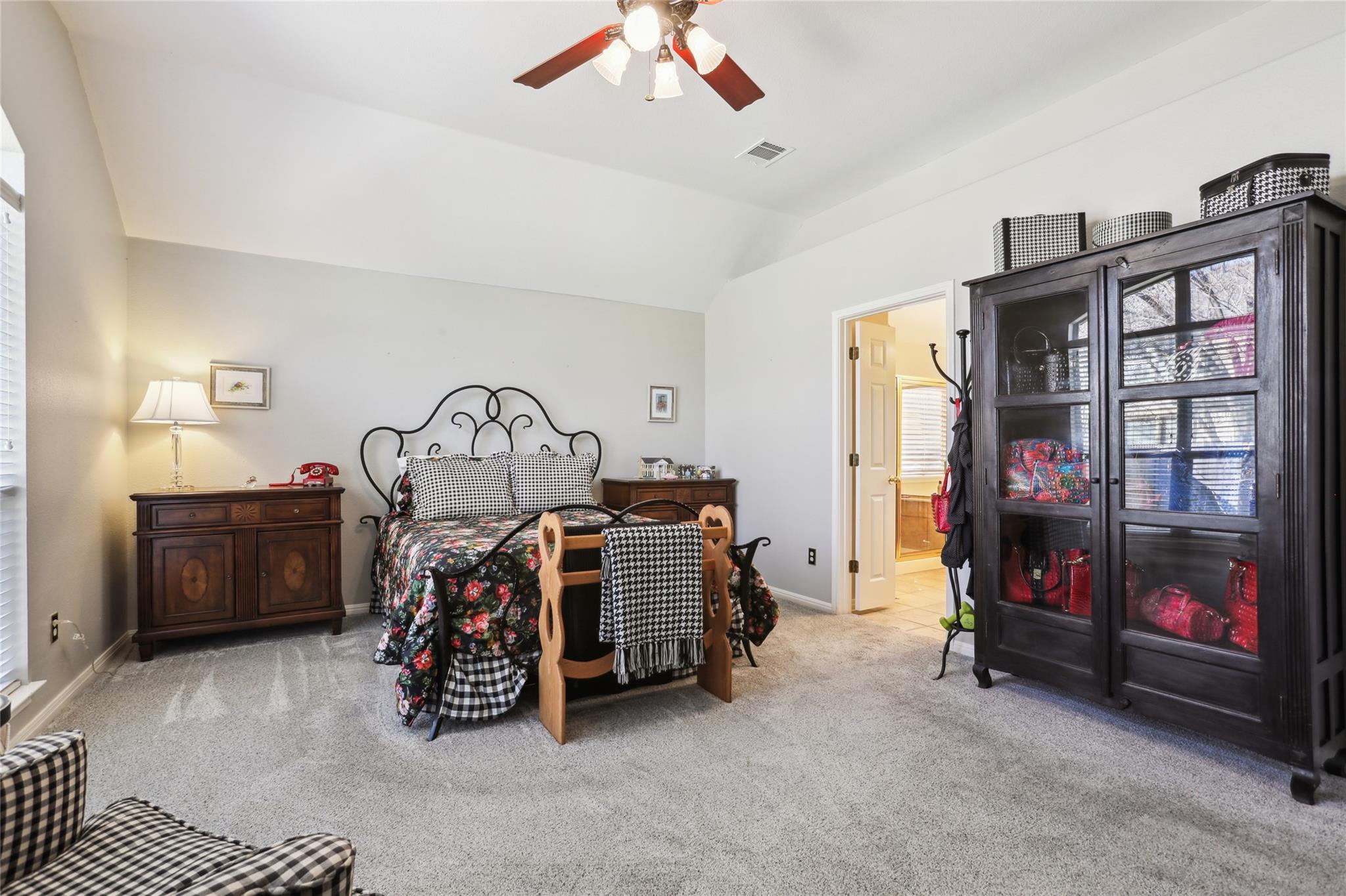 3805 Pebble Ct, Round Rock, TX 78664
