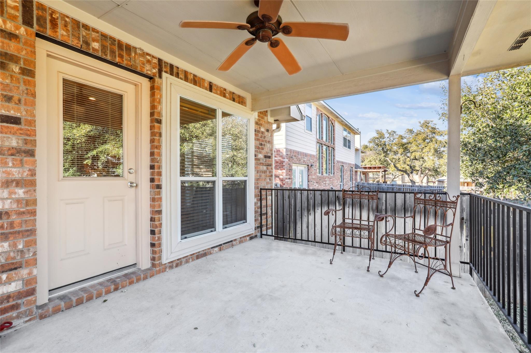 3805 Pebble Ct, Round Rock, TX 78664
