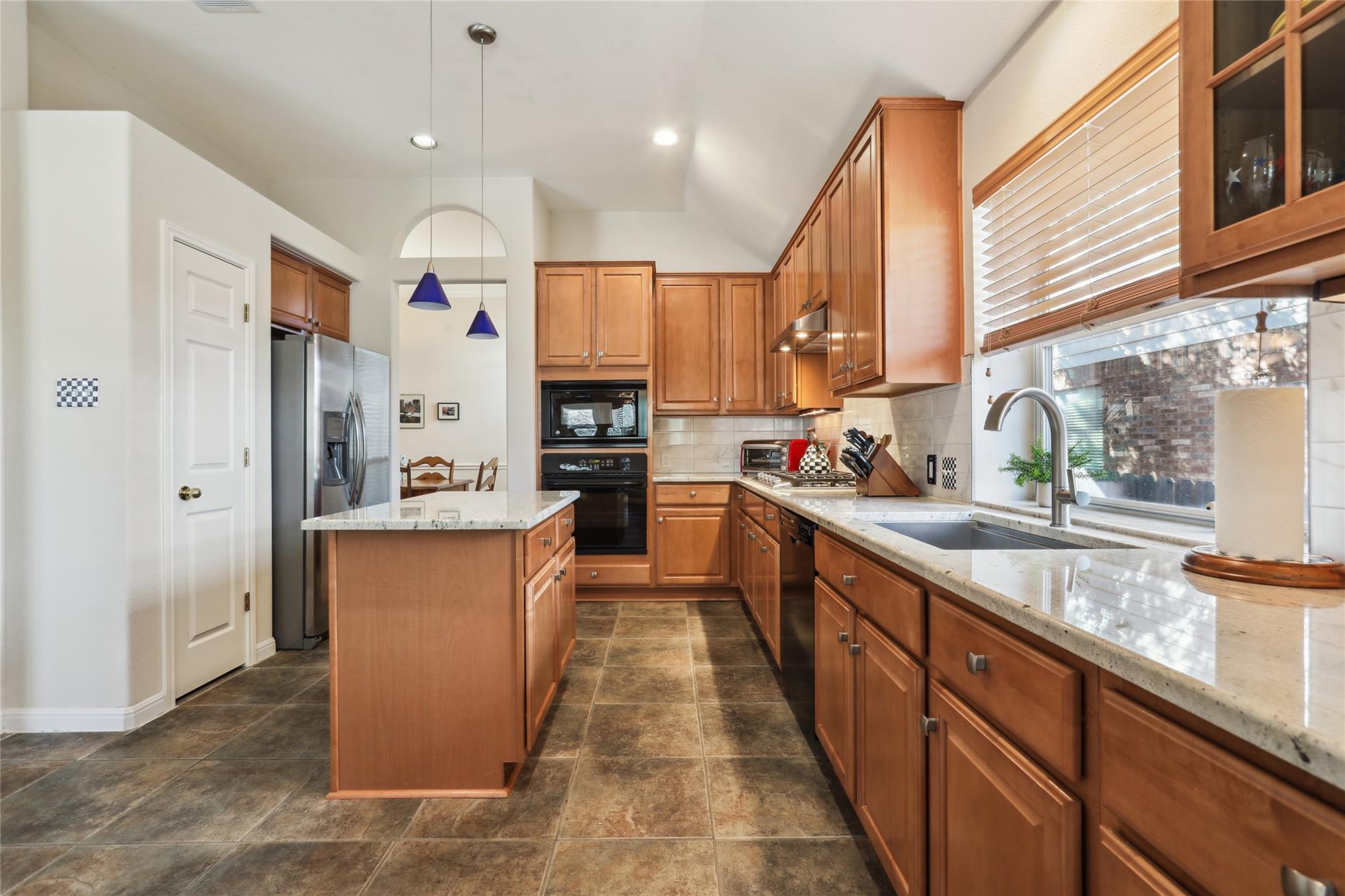 3805 Pebble Ct, Round Rock, TX 78664