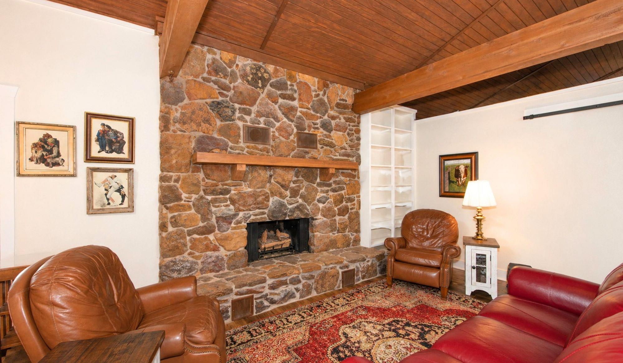 5916 Private Road 2003 (+16.9 acres), Caldwell, TX 77836