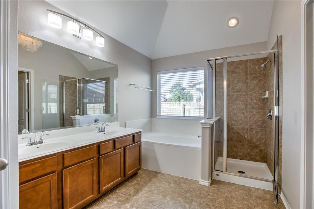 799 Clear Springs Holw, Buda, TX 78610