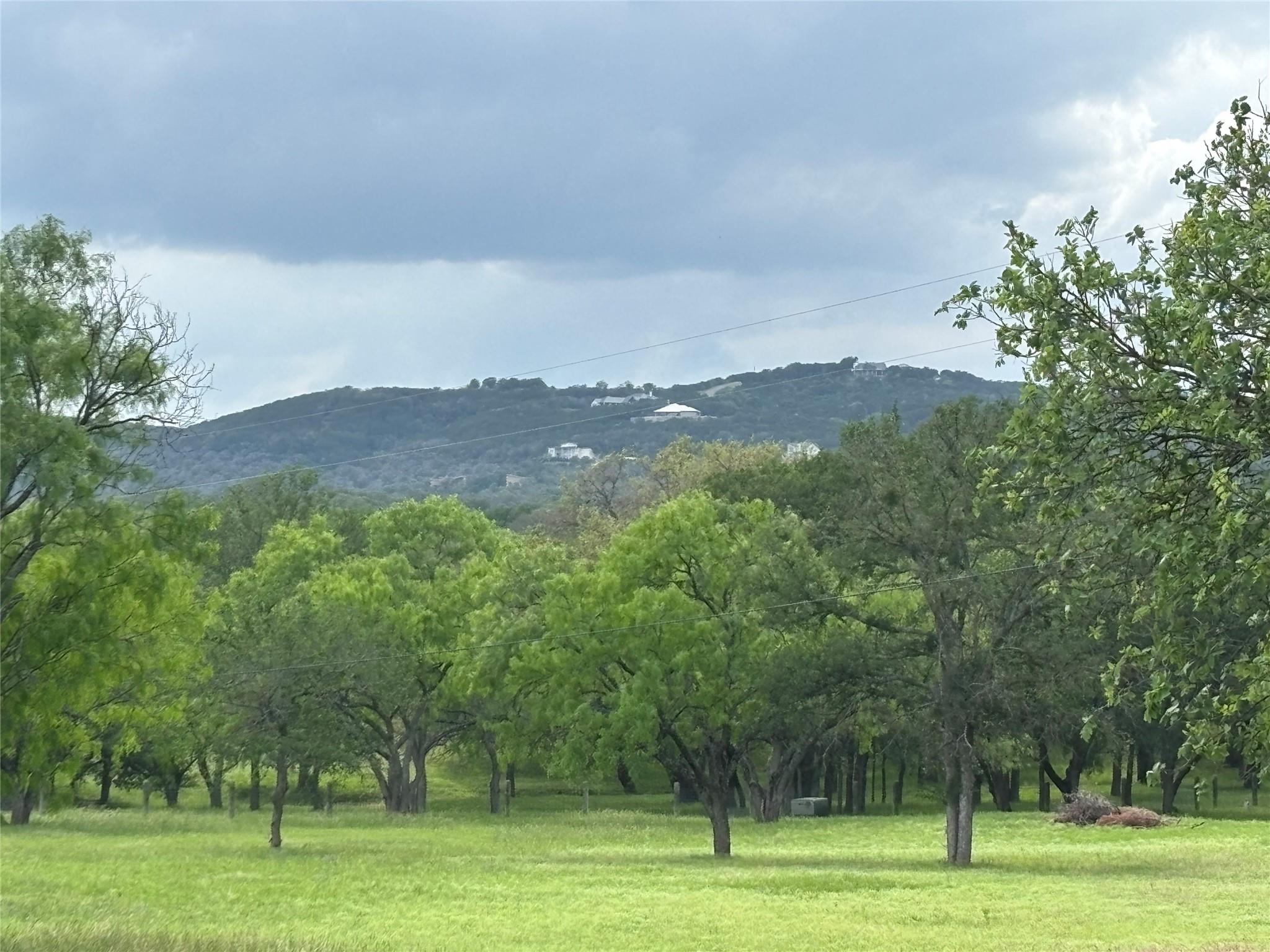 1056 Escalar Dr, Kingsland, TX 78611